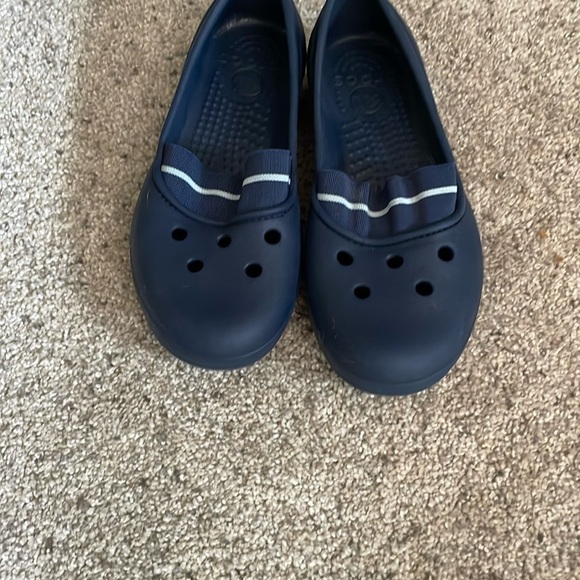 CROCS Blue Water Shoes with Ventilation and Grip - Picture 2 of 2